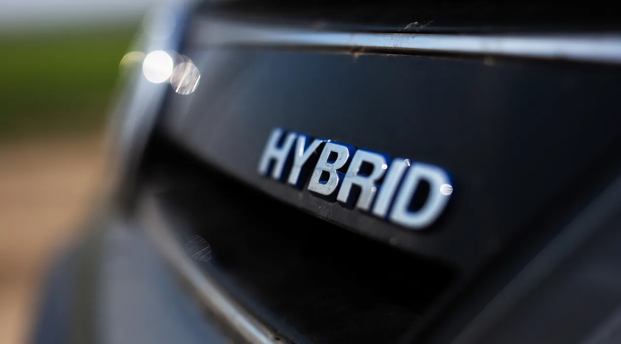Alles over Hybride Auto's: Voordelen en Nadelen